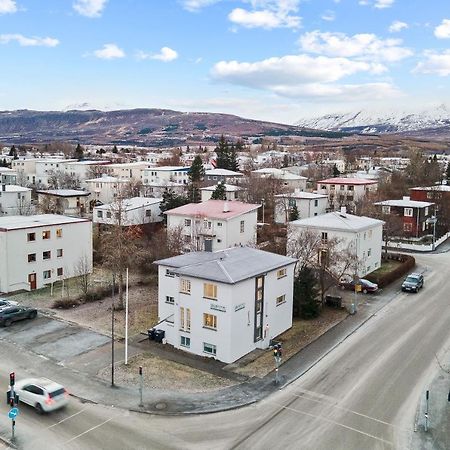 Acco Guesthouse Акурейрі Екстер'єр фото