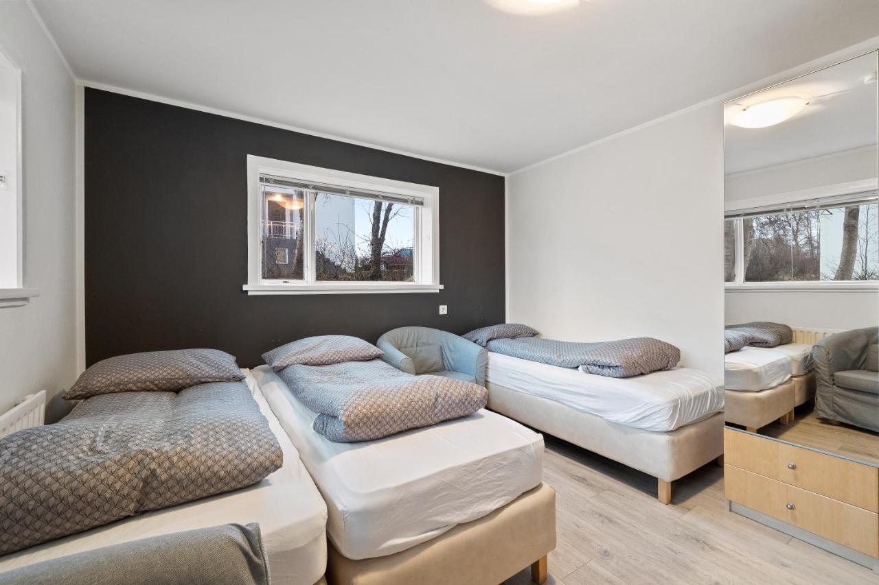 Acco Guesthouse Акурейрі Екстер'єр фото